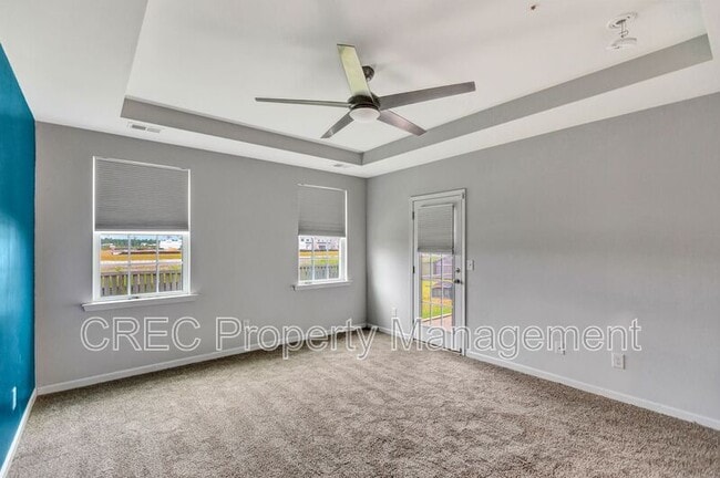 Building Photo - 268 Witch Hazel St