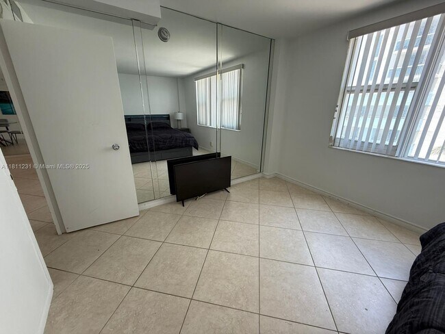 Building Photo - 9195 Collins Ave