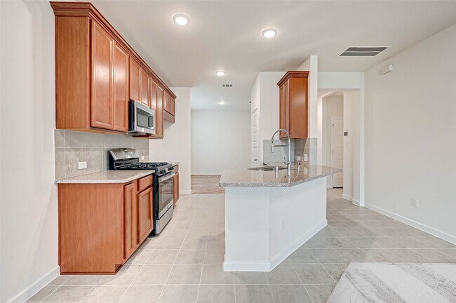 Building Photo - 18822 Fulvetta Haven Way