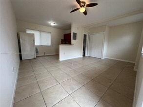 Building Photo - 690 NE 85th St