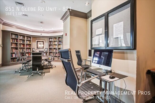 Building Photo - 851 N Glebe Rd