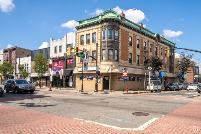 Mixed-Use Value-Add - 182 Ferry St