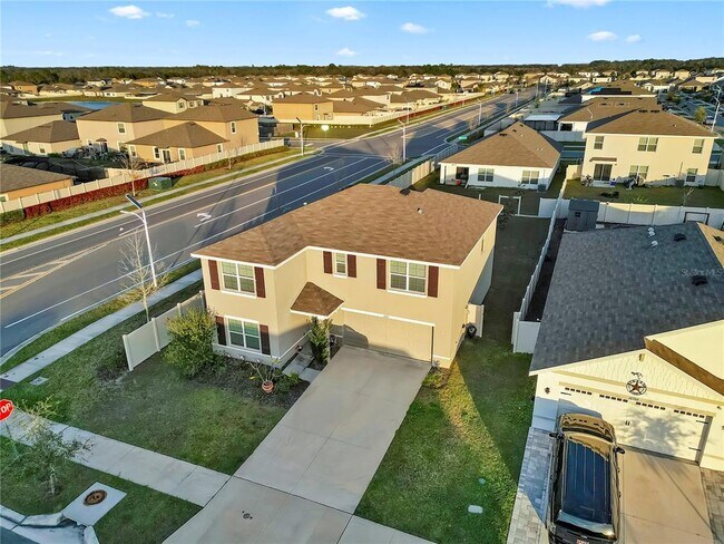 Building Photo - 16702 Carlton Pond St