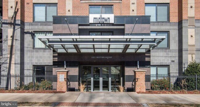 Building Photo - 2451 Midtown Ave