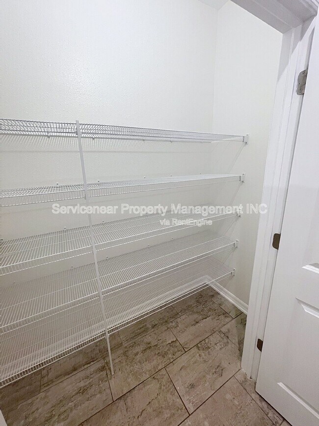 Building Photo - 11634 Woodleaf Dr