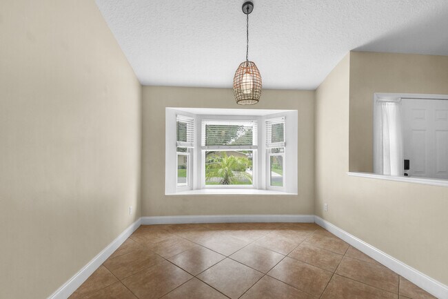 Building Photo - 134 15th St