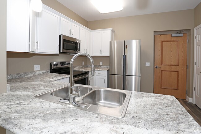 Primary Photo - Laurel Point Apartments