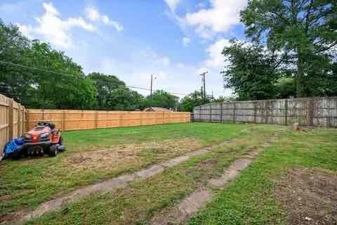 Building Photo - 1505 Woodlawn Ave