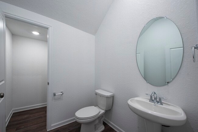 Building Photo - 585 Dry Fork Ln