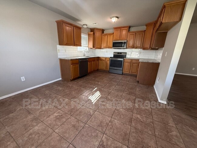 Building Photo - 420 Spicewood Trail