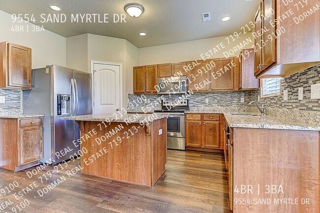 Building Photo - 9554 Sand Myrtle Dr