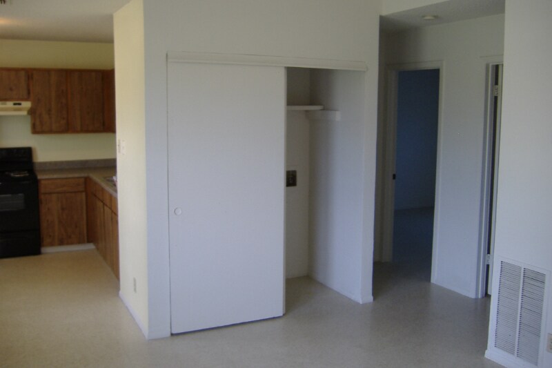 Building Photo - 631 J St