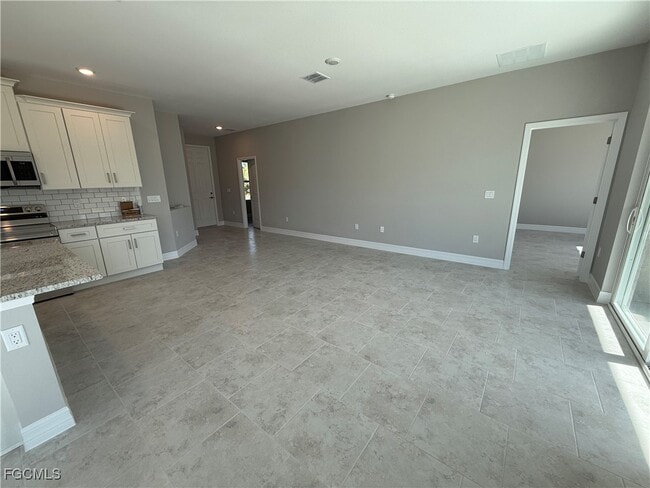 Building Photo - 3415 57th St W