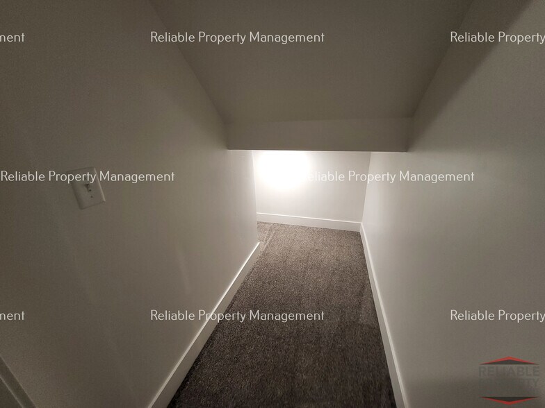 Building Photo - 347 Eliza Joy Ln