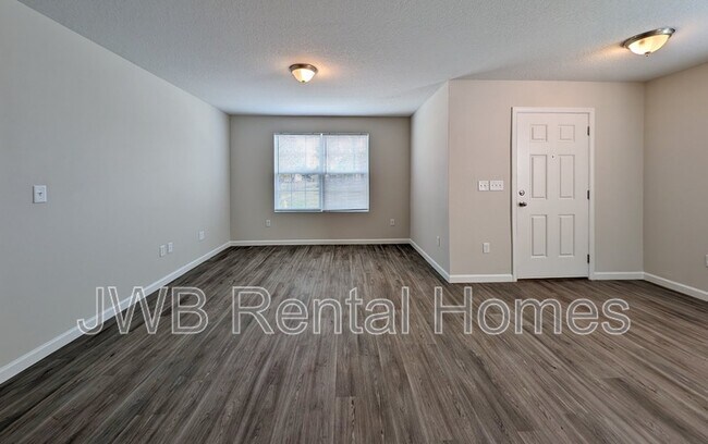 Building Photo - 1454 Francis St