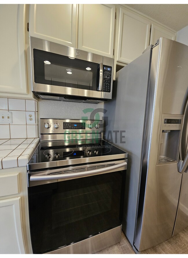 Building Photo - 1108 Cedar Creek Dr