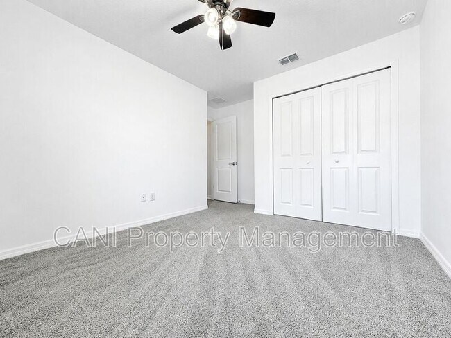 Building Photo - 1100 Sand Trap Ct