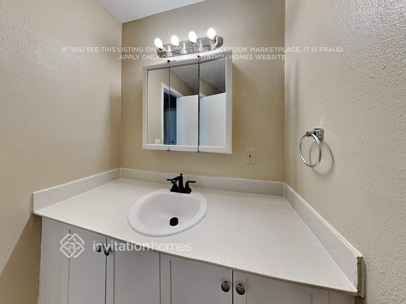 Building Photo - 7509 N St Peter Ave