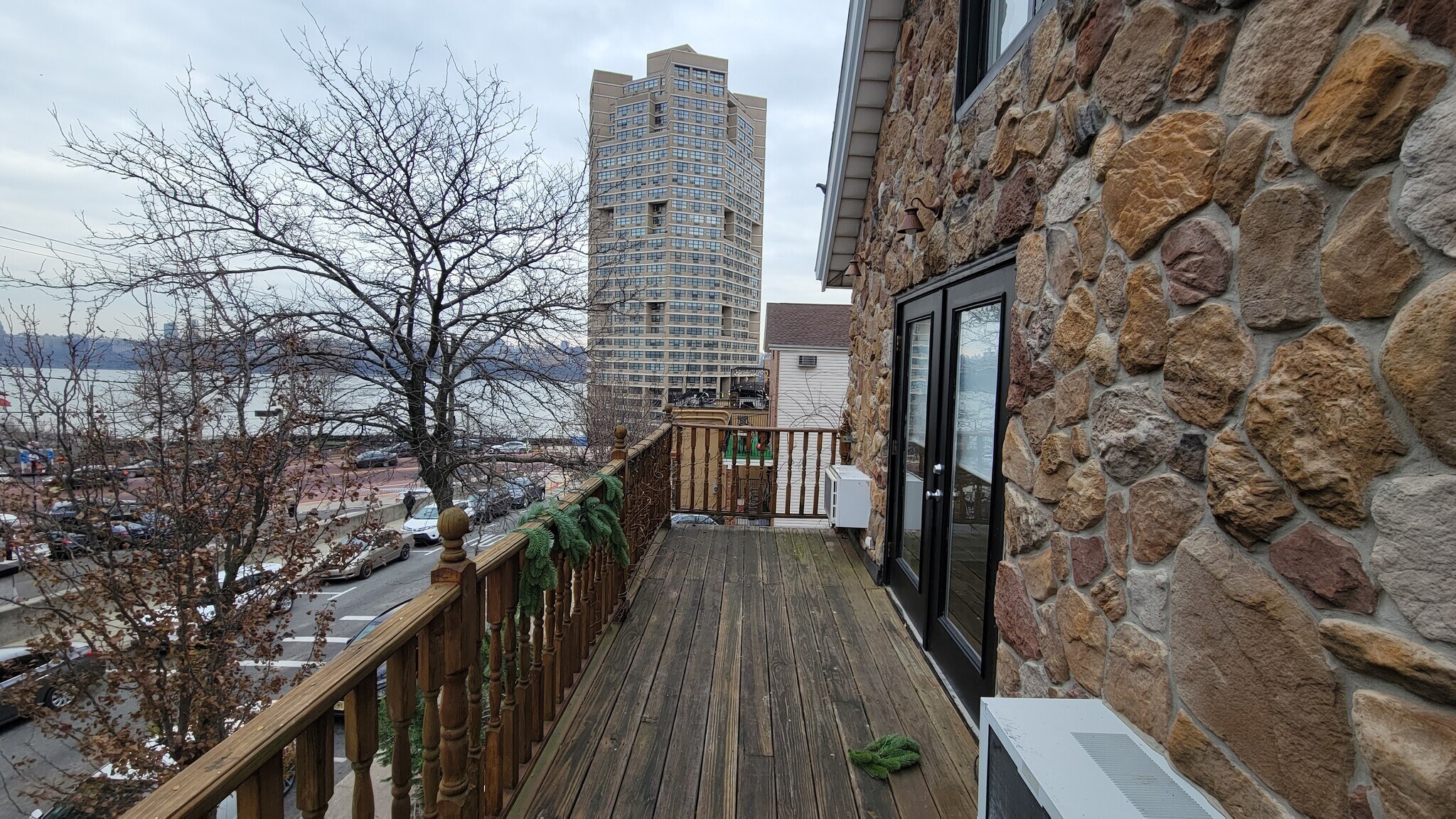 Building Photo - 19 70th St