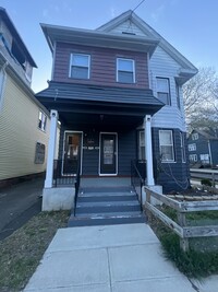 Building Photo - 138 Shepard St