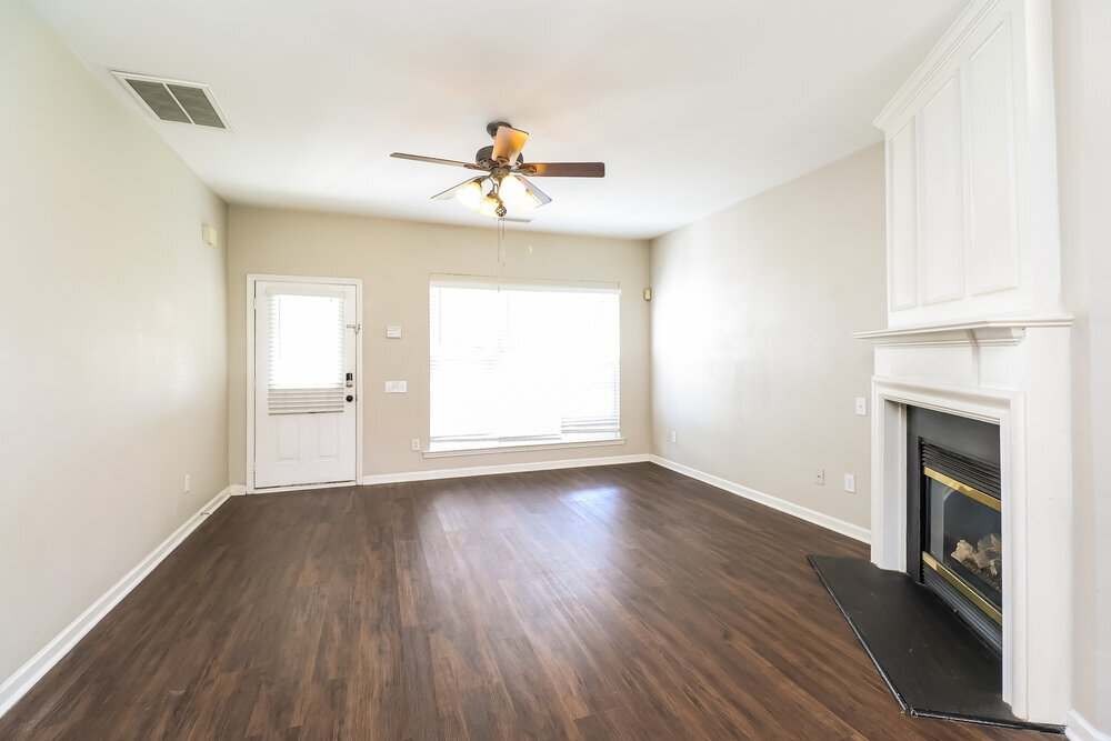 Building Photo - 2728 Wingdale Dr