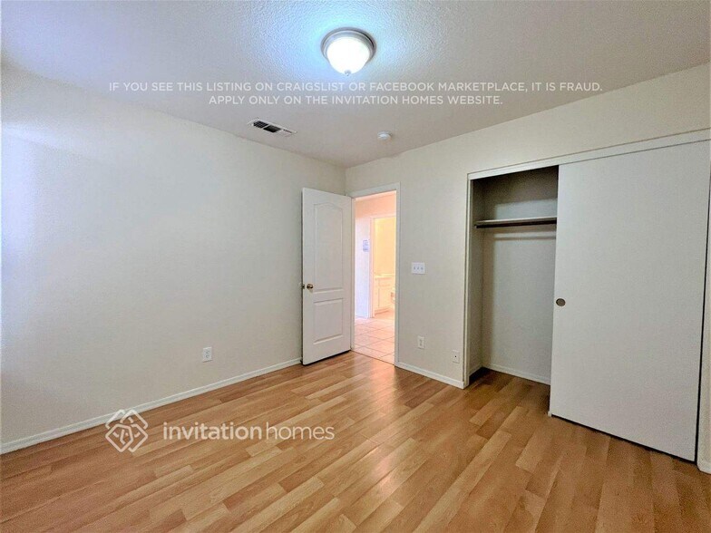 Building Photo - 11311 W Alice Ave