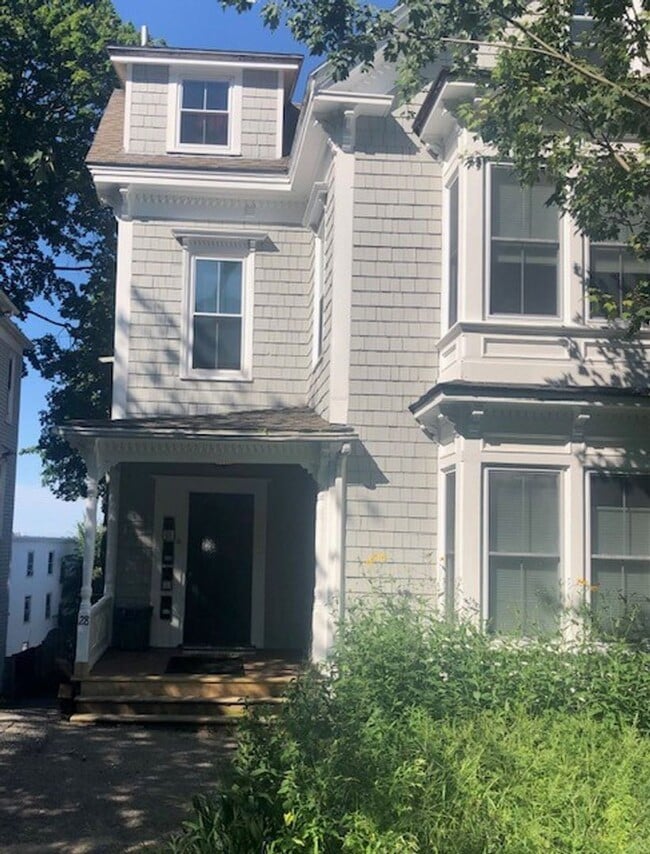 Primary Photo - 28 Gilman St