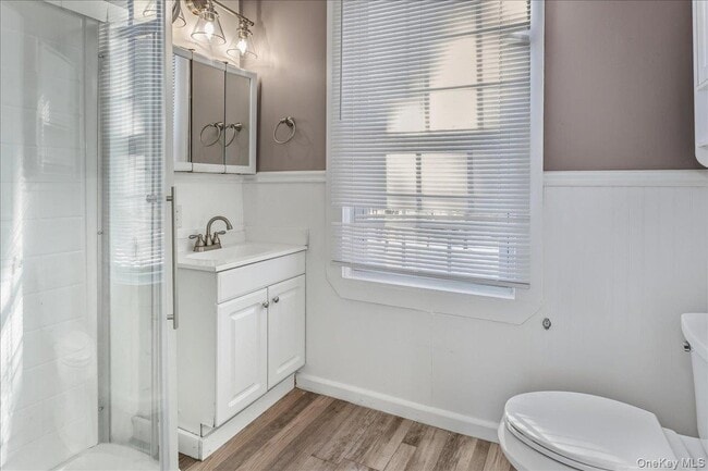 Building Photo - 35 Lake Ave