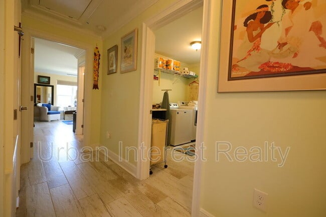 Building Photo - 501 Benning Dr