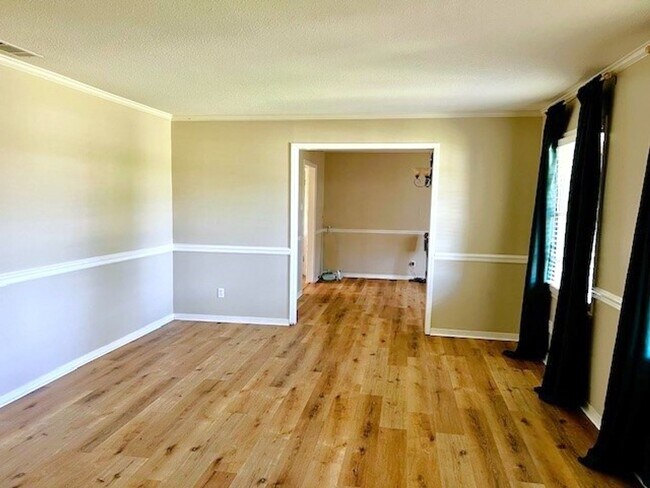 Building Photo - Rivier Du Chien rental right on the golf course