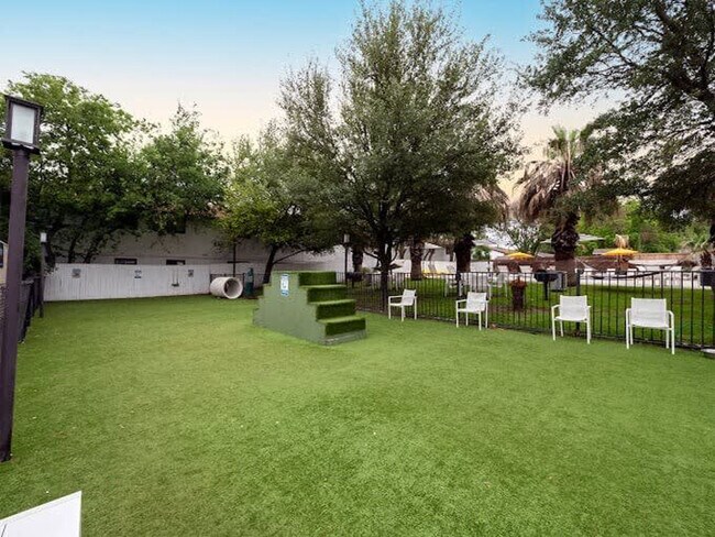 Building Photo - 3501 S 1st St