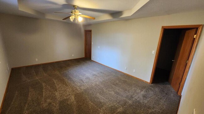 Building Photo - 1811 Miller Dr