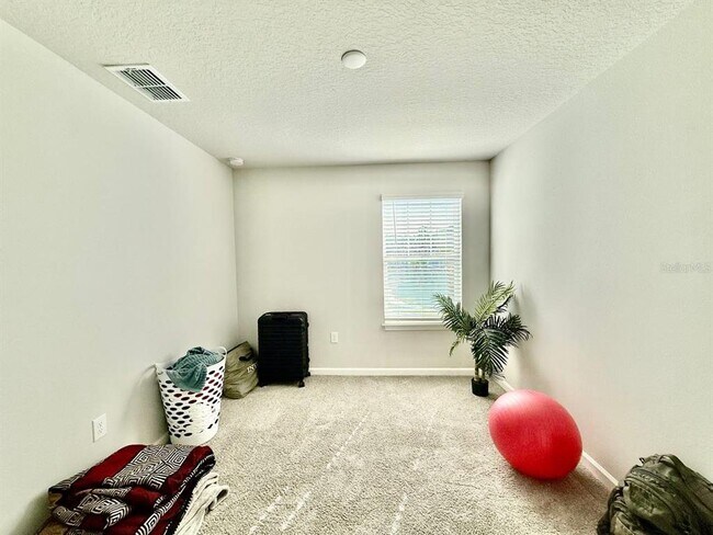 Building Photo - 8319 Wildflower Glen Ave