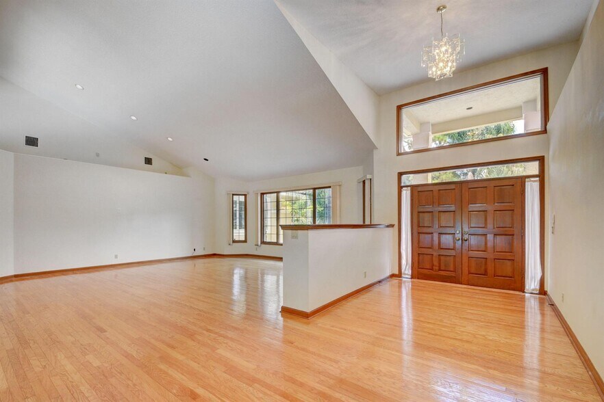 Building Photo - 9033 Winding Woods Dr