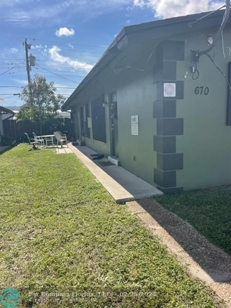 Primary Photo - 670 NE 46th Ct