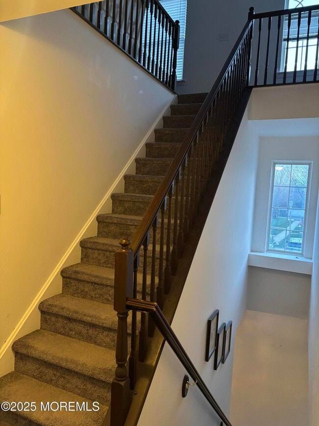 Building Photo - 11 Fiddlers Elbow Ct