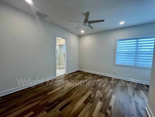 Building Photo - 821 Oak Bend Ln