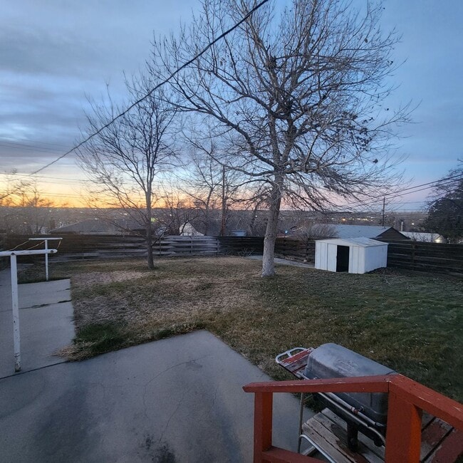 Building Photo - Eastside 4 BD w/garage
