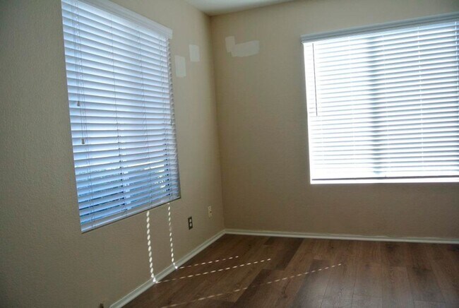 Building Photo - 2bed/2bath Condo Eagles Crossing at Avalon...