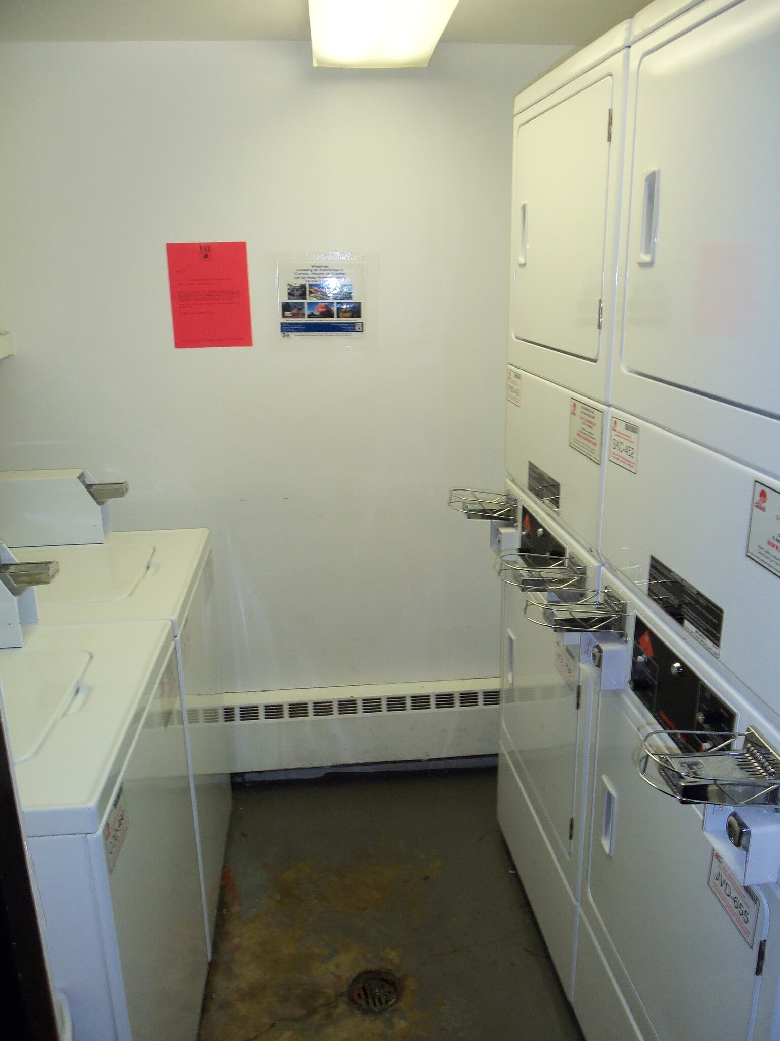 Laundry - 1750 N Mohawk St