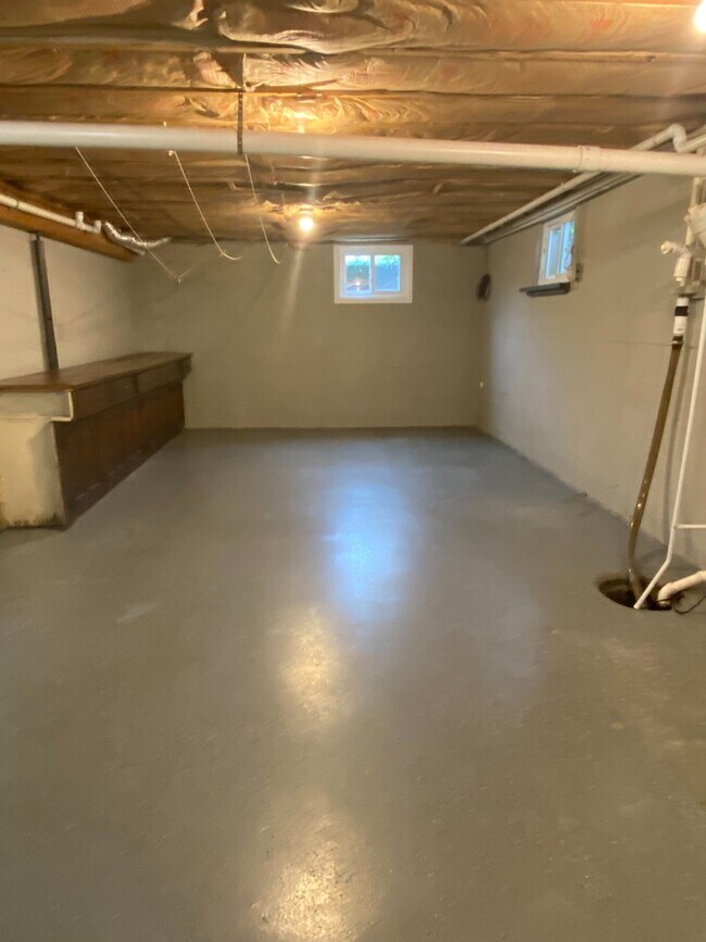 Building Photo - 5526 PA-25