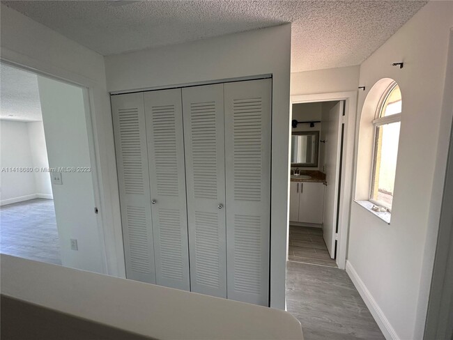 Building Photo - 2050 SW 122nd Ave