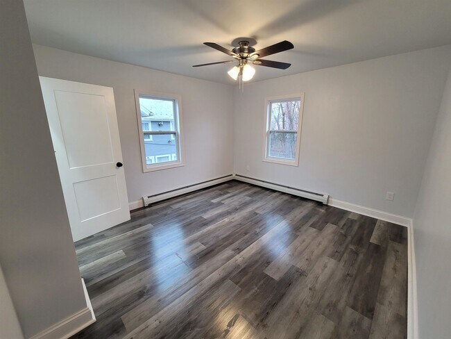 Building Photo - 22 South St