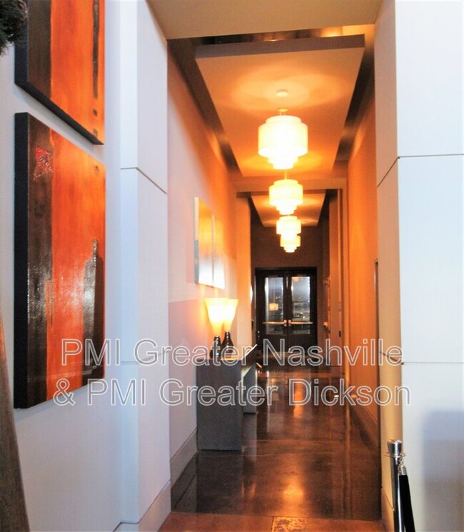 Building Photo - 1154 Division St