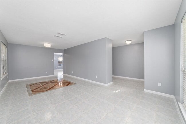 Building Photo - 5530 Imperial Grove Dr