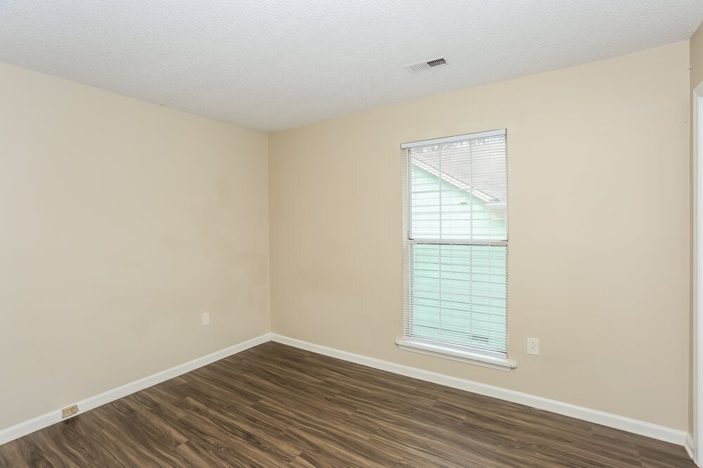 Building Photo - 8127 Sheringham Way