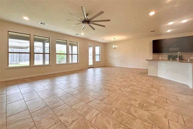 Building Photo - 25302 Farmdale Ln