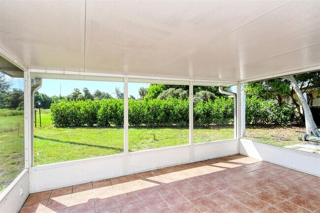 Building Photo - 2512 Post Rd