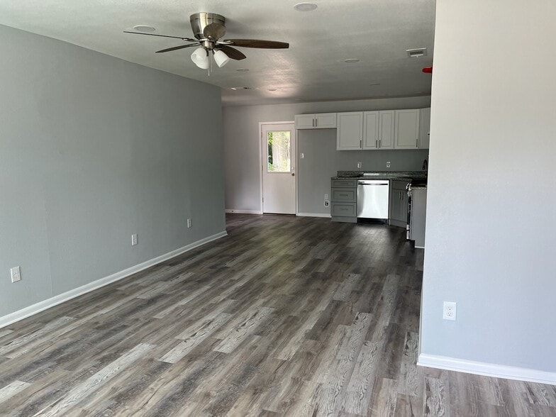 Open Living room/family room - 721 Tuskegee St