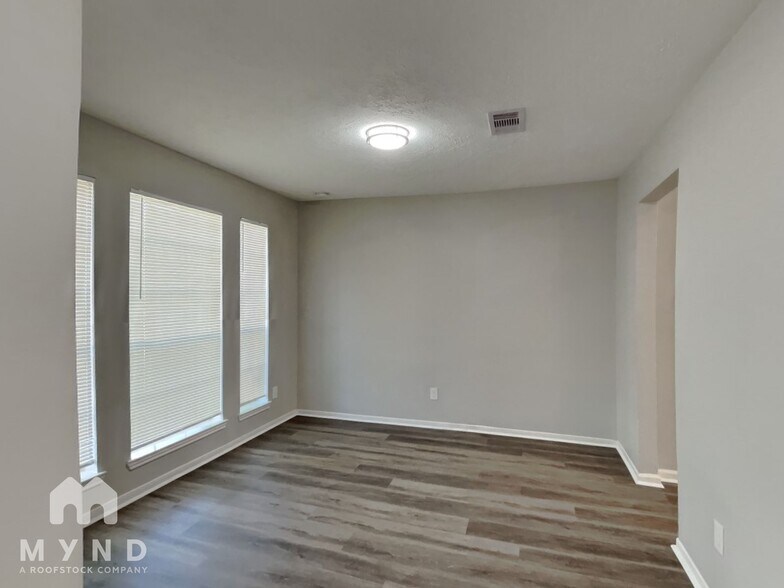 Building Photo - 22514 Willow Branch Ln